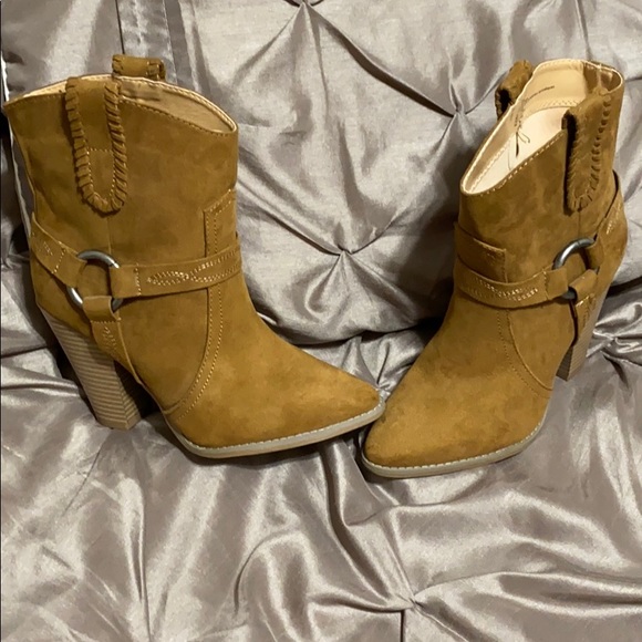 Suede booties - Picture 7 of 7